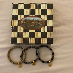 Set of bracelets
